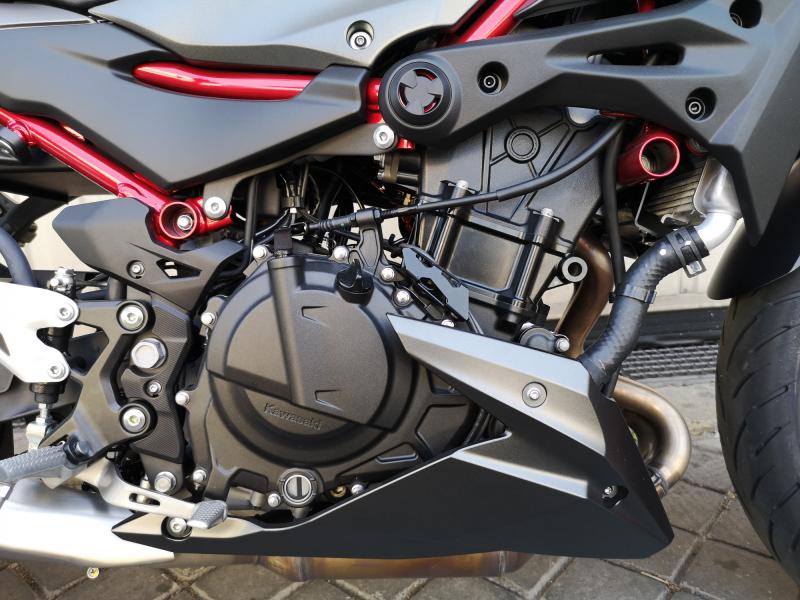 KAWASAKI Z 500 SE