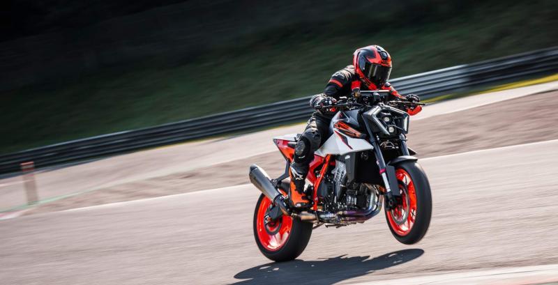 KTM 990 DUKE R (26)