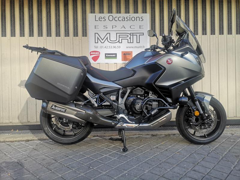 HONDA NT 1100 DCT AKRAPOVIC