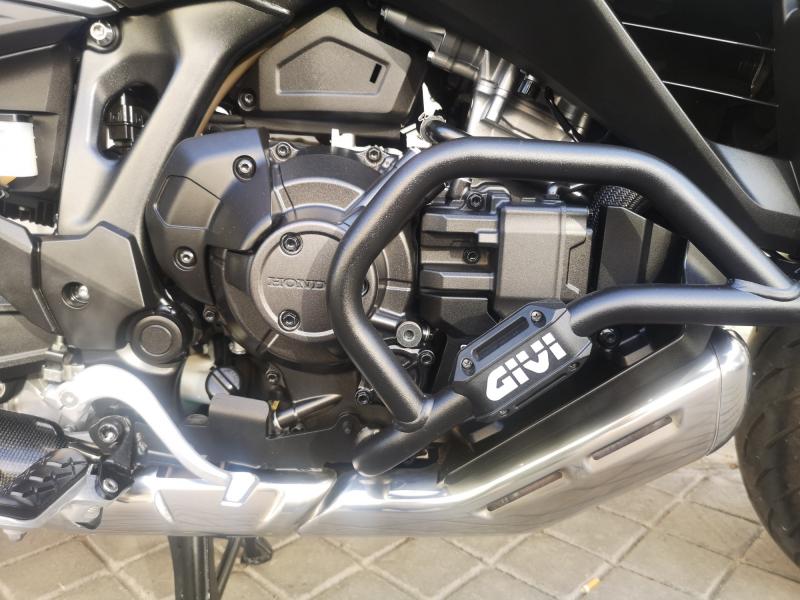 HONDA NT 1100 DCT AKRAPOVIC