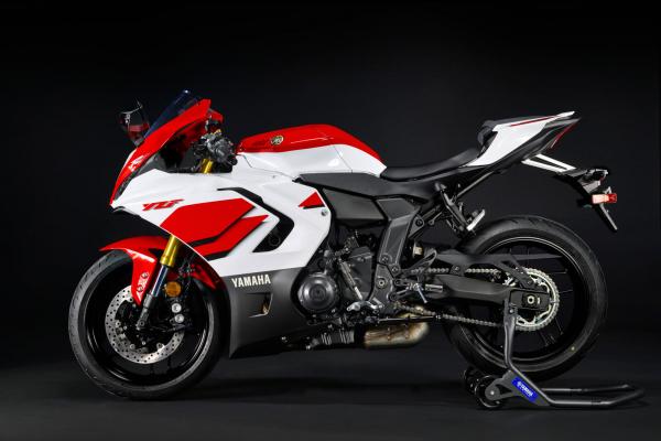 YAMAHA YZF-R7 70th Anniversaire 