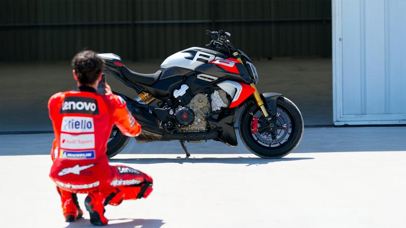DUCATI Diavel V4 RS