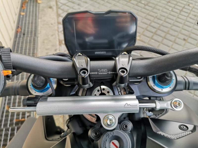 DUCATI STREETFIGHTER V4S 