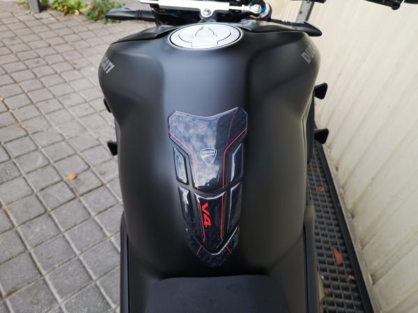 DUCATI STREETFIGHTER V4S 