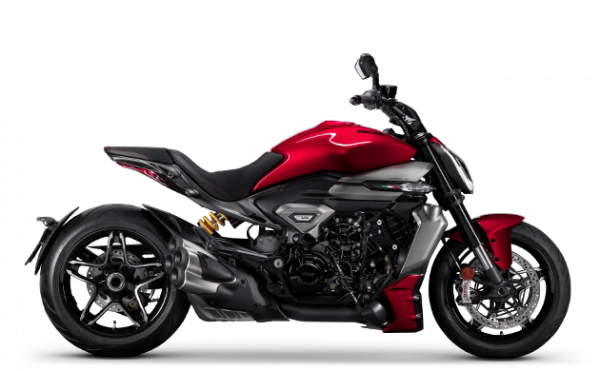 DUCATI X-DIAVEL V4