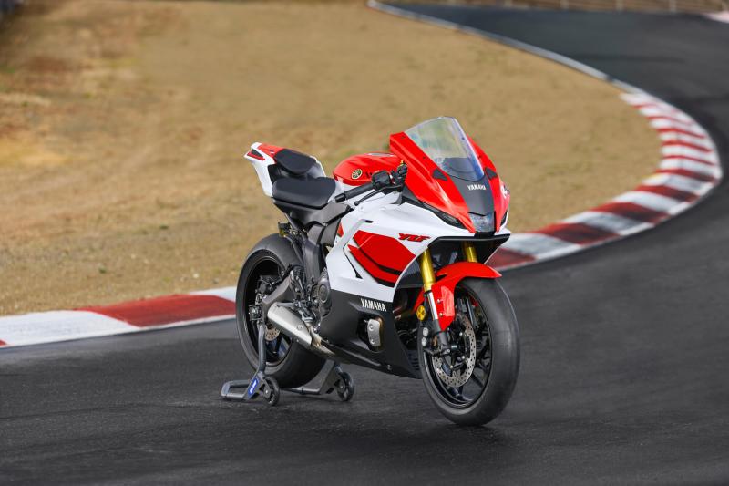 YAMAHA YZF-R7