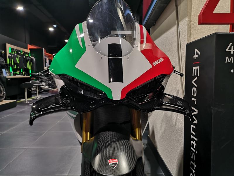 DUCATI PANIGALE V4 TRICOLORE SERIE NUMEROTEE 