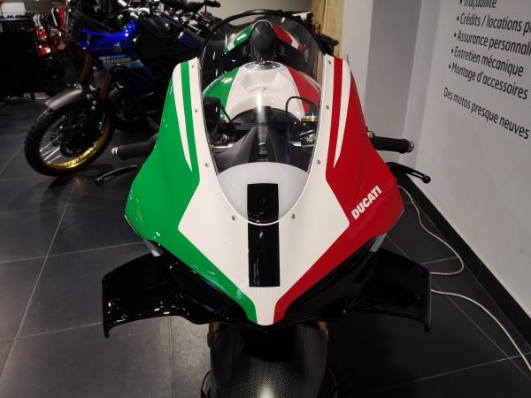 DUCATI PANIGALE V4 TRICOLORE SERIE NUMEROTEE 