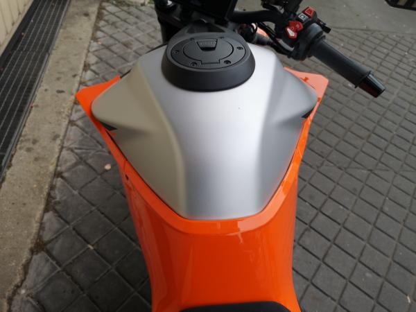 KTM 1290 SUPER DUKE R EVO