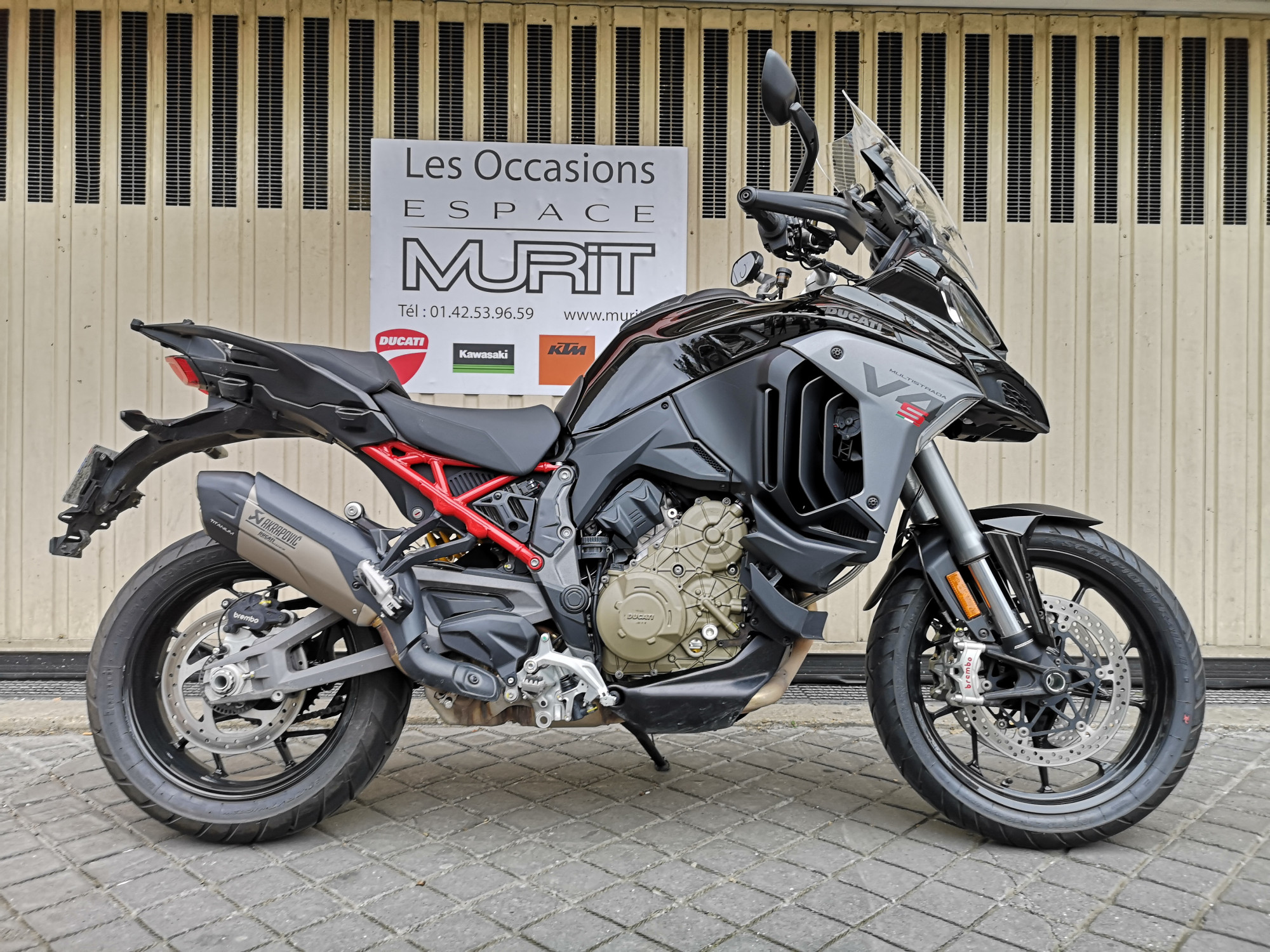 DUCATI MULTISTRADA V4 S RADAR AKRAPOVIC 