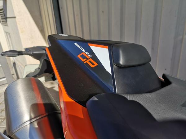 KTM 890 DUKE GP