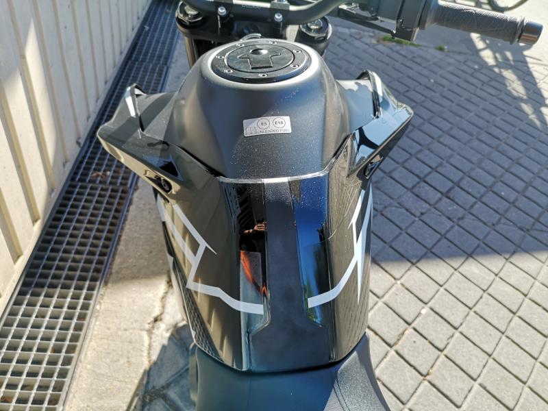 KTM 890 DUKE GP