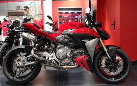 DUCATI STREETFIGHTER V2 A2 
