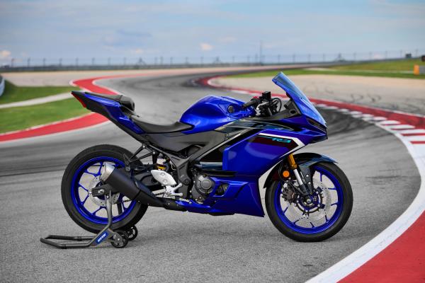 YAMAHA YZF-R3