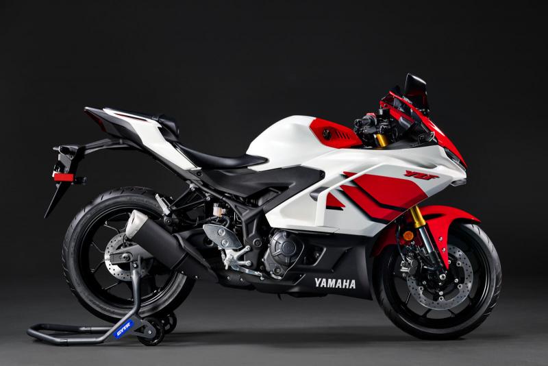 YAMAHA YZF-R3